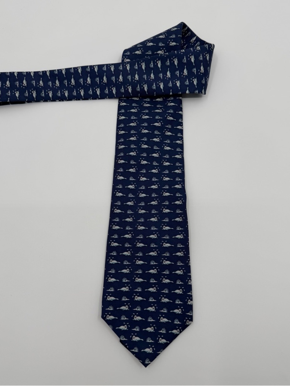 Brooks Brothers 346 Silk Tie Mens Navy Snow Seal Print 3.5”